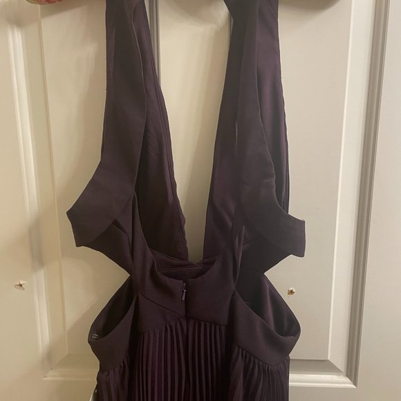 Social Graces Women's Sleeveless Plunging V-Neck Gown Size 10 - Picture 5 of 7